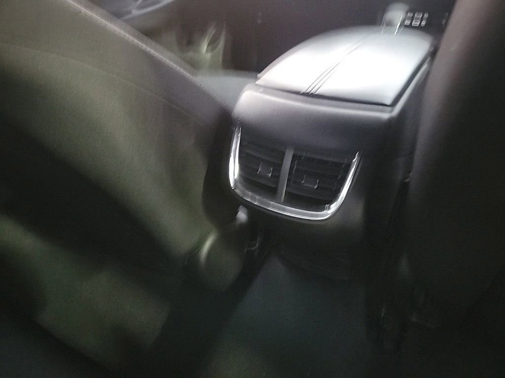 Used 2023 Chevrolet Malibu LT image 26