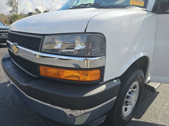 Used 2023 Chevrolet Express 3500 LT w/ LT Preferred Equipment Group image 28