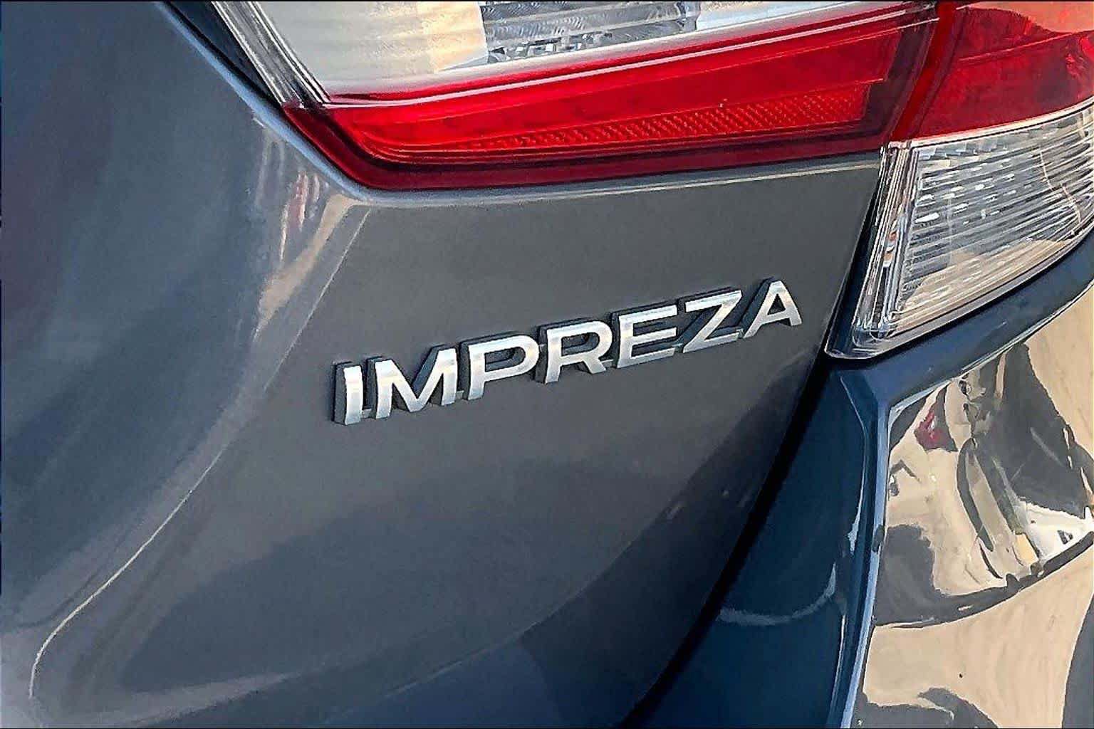 Used 2018 Subaru Impreza 2.0i AWD/4WD image 32