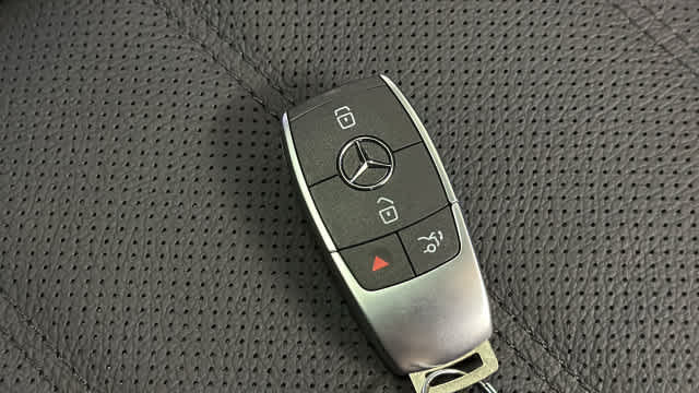 New 2026 Mercedes-Benz GLS 580 4MATIC image 36