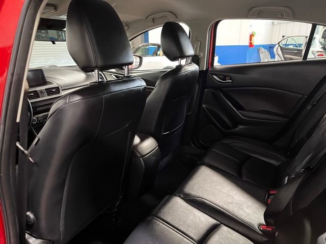 Used 2017 MAZDA MAZDA3 Touring FWD image 17