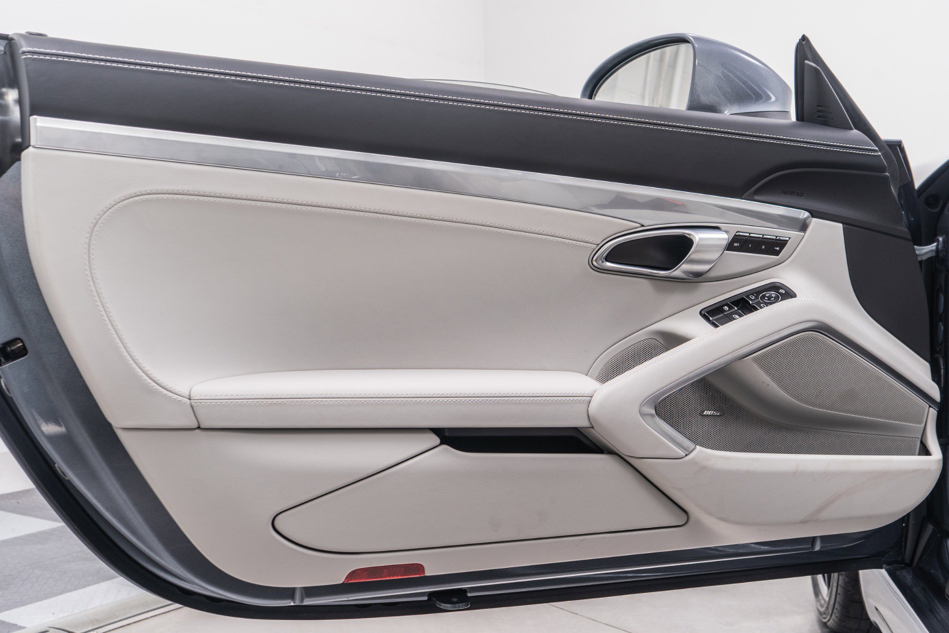 Used 2025 Porsche 718 Boxster image 42