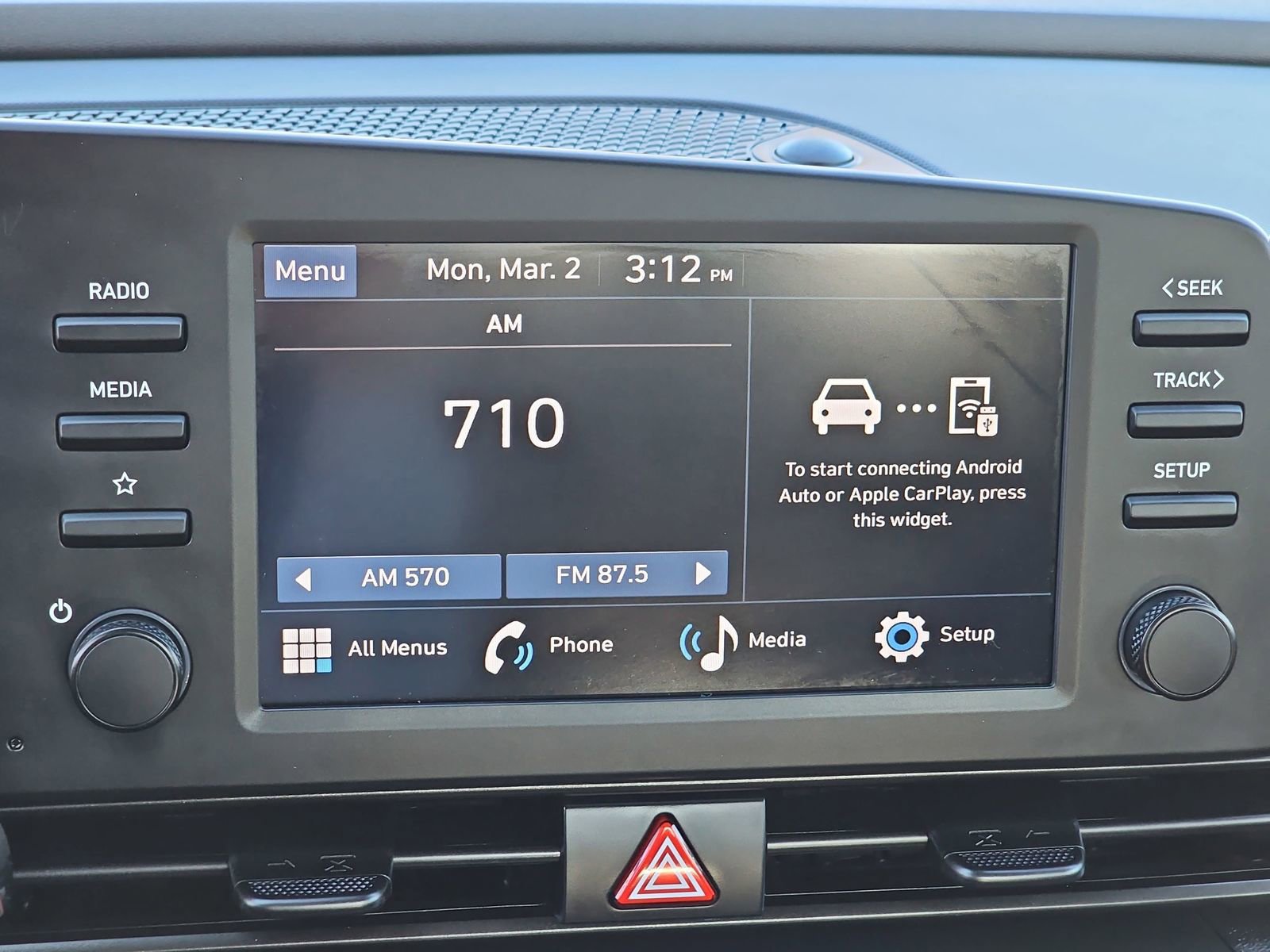 Certified 2025 Hyundai Elantra Sport image 22