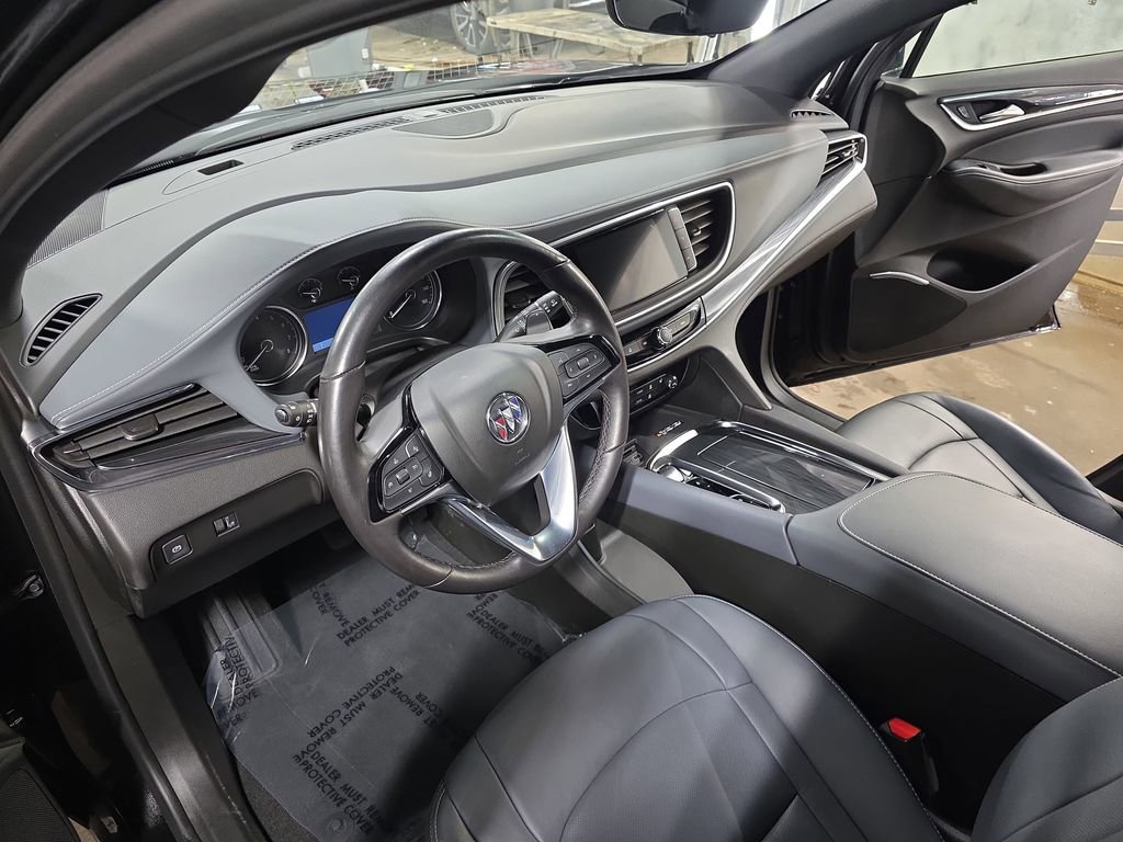Used 2024 Buick Enclave Essence w/ Technology Package image 18