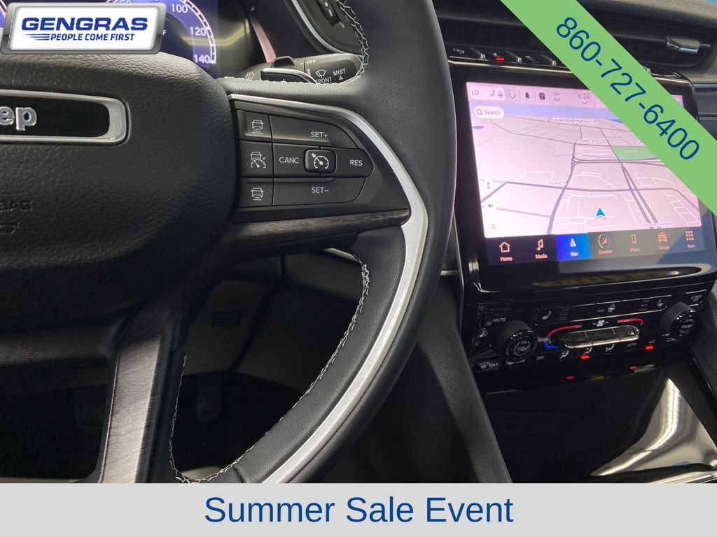 Used 2023 Jeep Grand Cherokee L Limited AWD/4WD image 22
