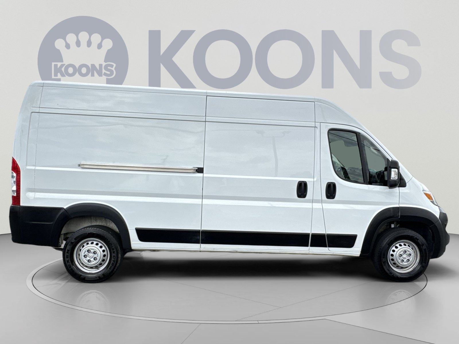 Used 2025 RAM ProMaster 2500 w/ Convenience Group FWD image 8