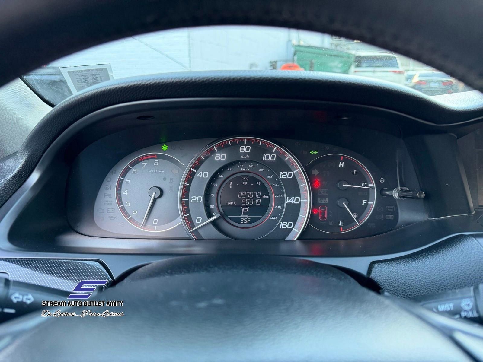 Used 2015 Honda Accord Sport image 29