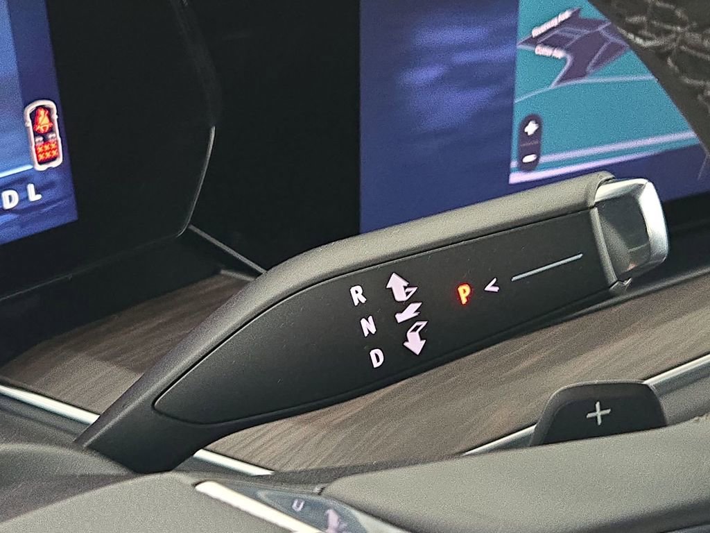 Used 2025 Chevrolet Suburban LS image 22