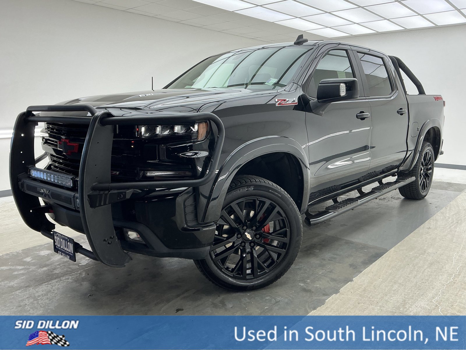 Used 2020 Chevrolet Silverado 1500 LT Trail Boss image 1
