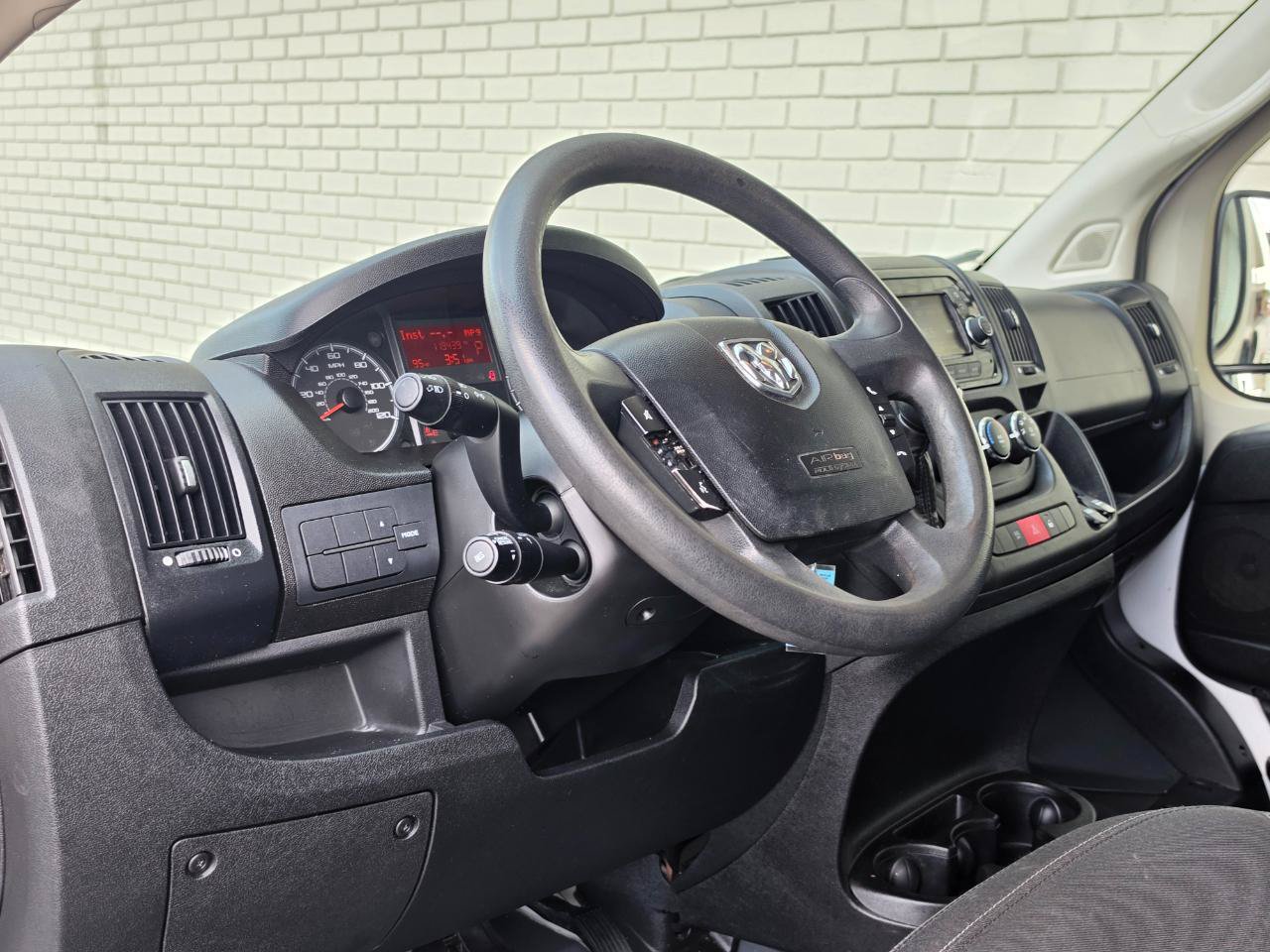 Used 2018 RAM ProMaster 1500 FWD image 11