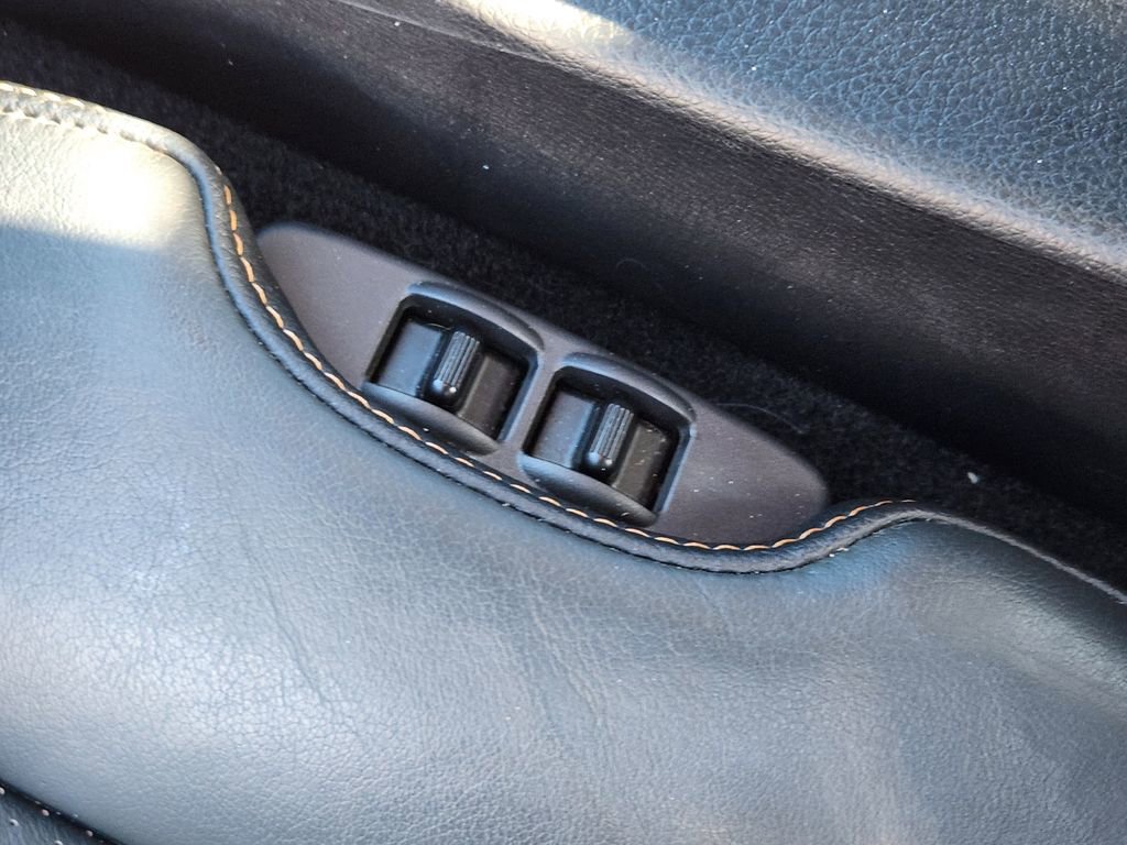 Used 2003 Nissan 350Z Touring image 25