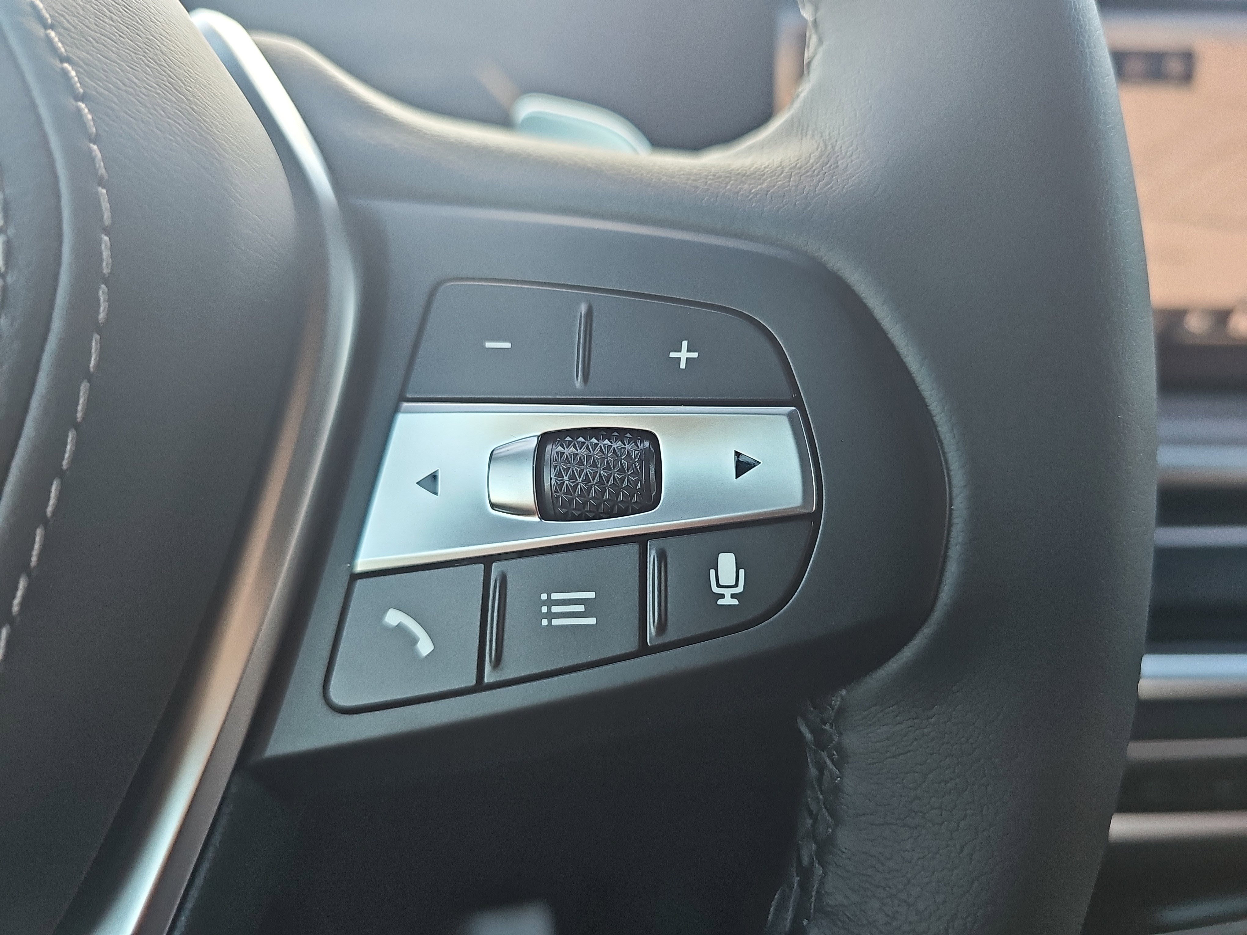 New 2026 BMW X5 xDrive40i w/ Climate Comfort Package AWD/4WD image 20