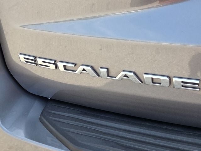 Used 2021 Cadillac Escalade Premium Luxury w/ Driver Assist Tech Package AWD/4WD image 41
