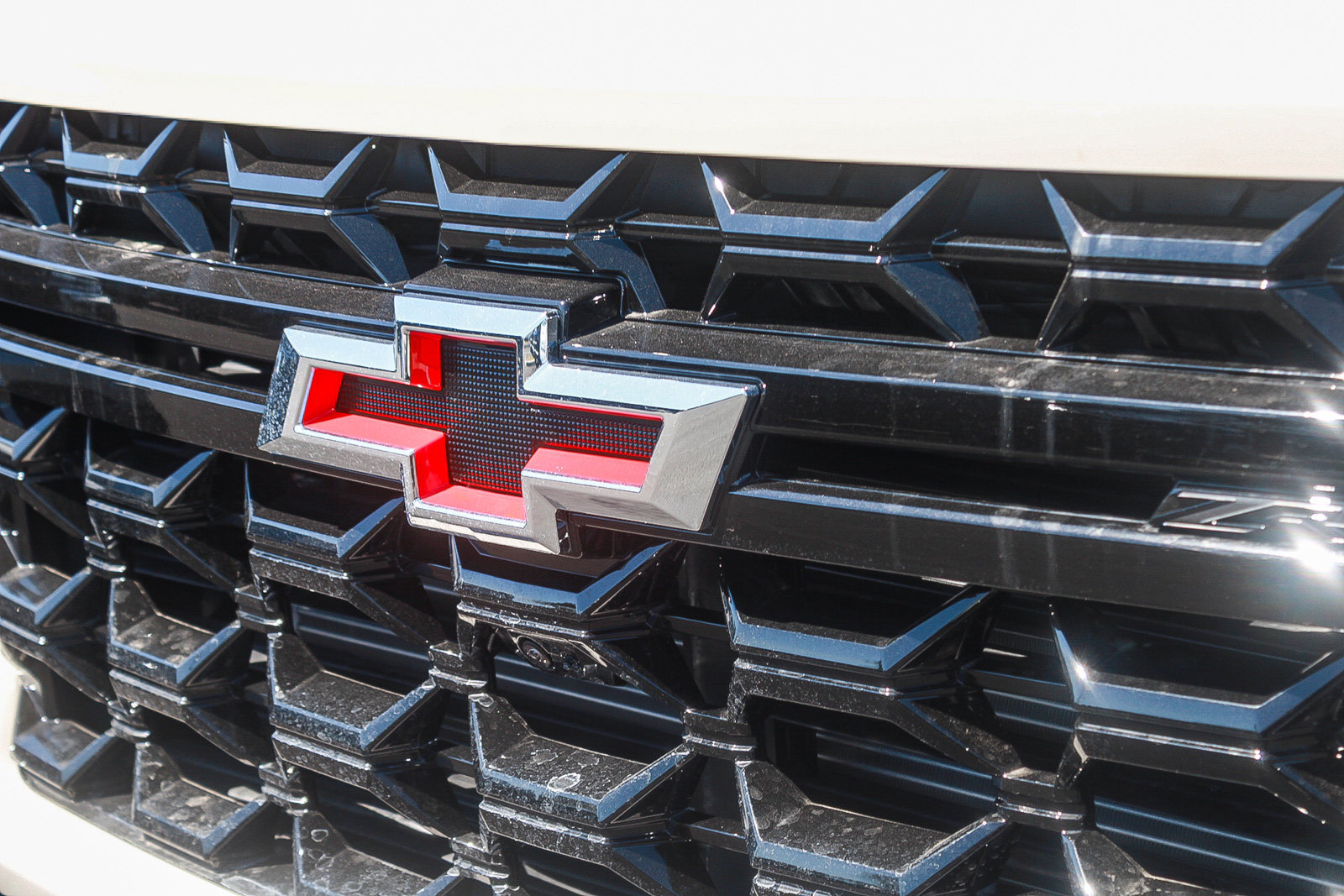 New 2026 Chevrolet Silverado 2500 ZR2 w/ LPO, Dark Essentials Package AWD/4WD image 9