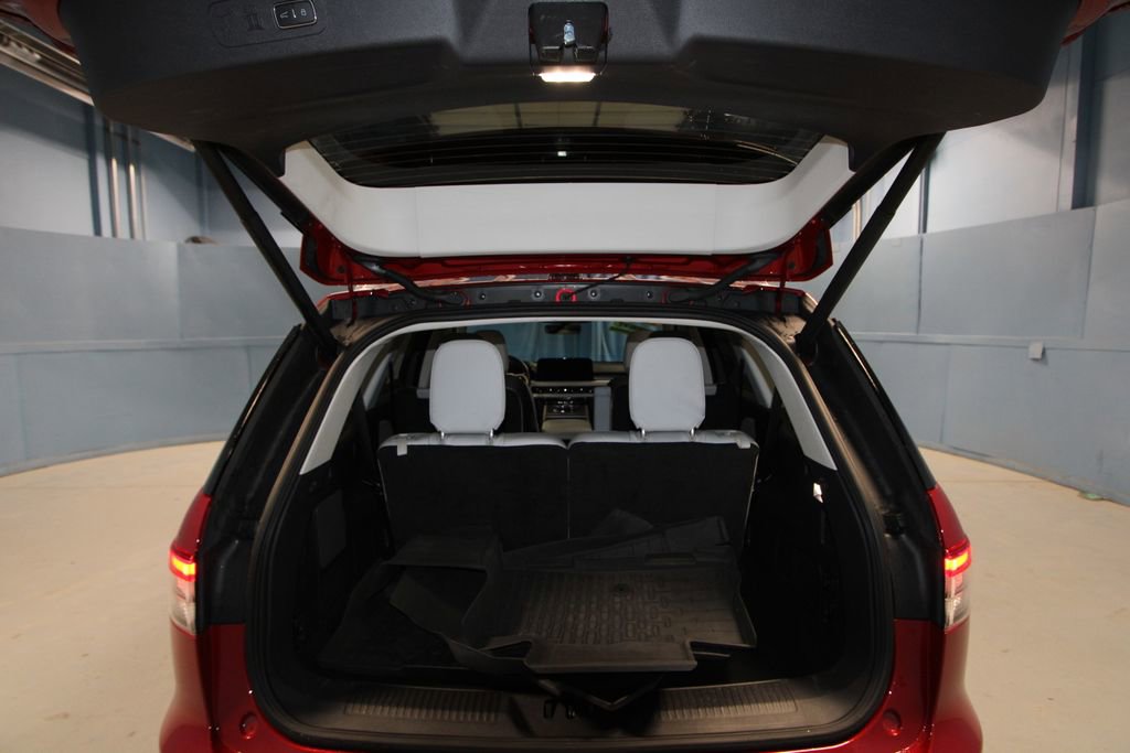 Used 2025 Lincoln Aviator AWD image 45