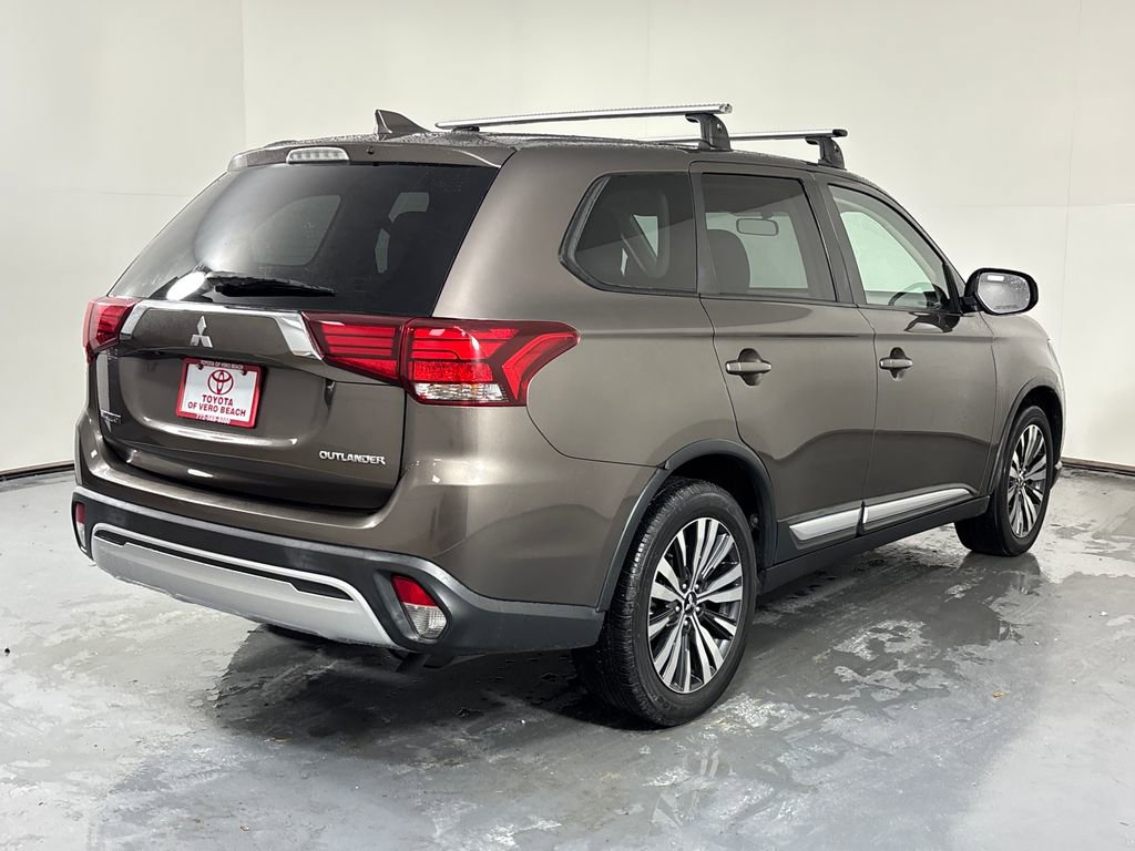 Used 2019 Mitsubishi Outlander ES image 6
