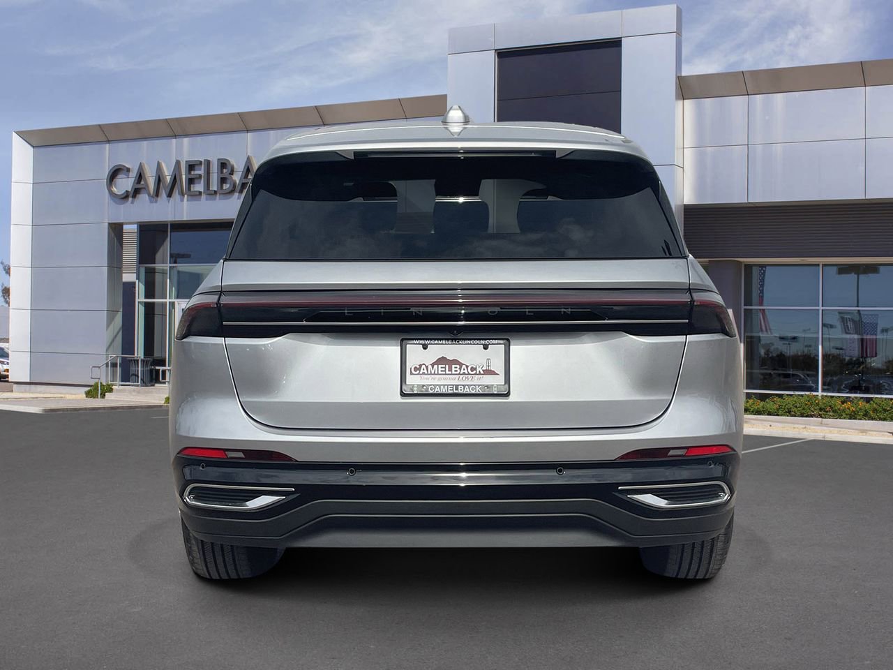 Certified 2024 Lincoln Nautilus Premier image 5