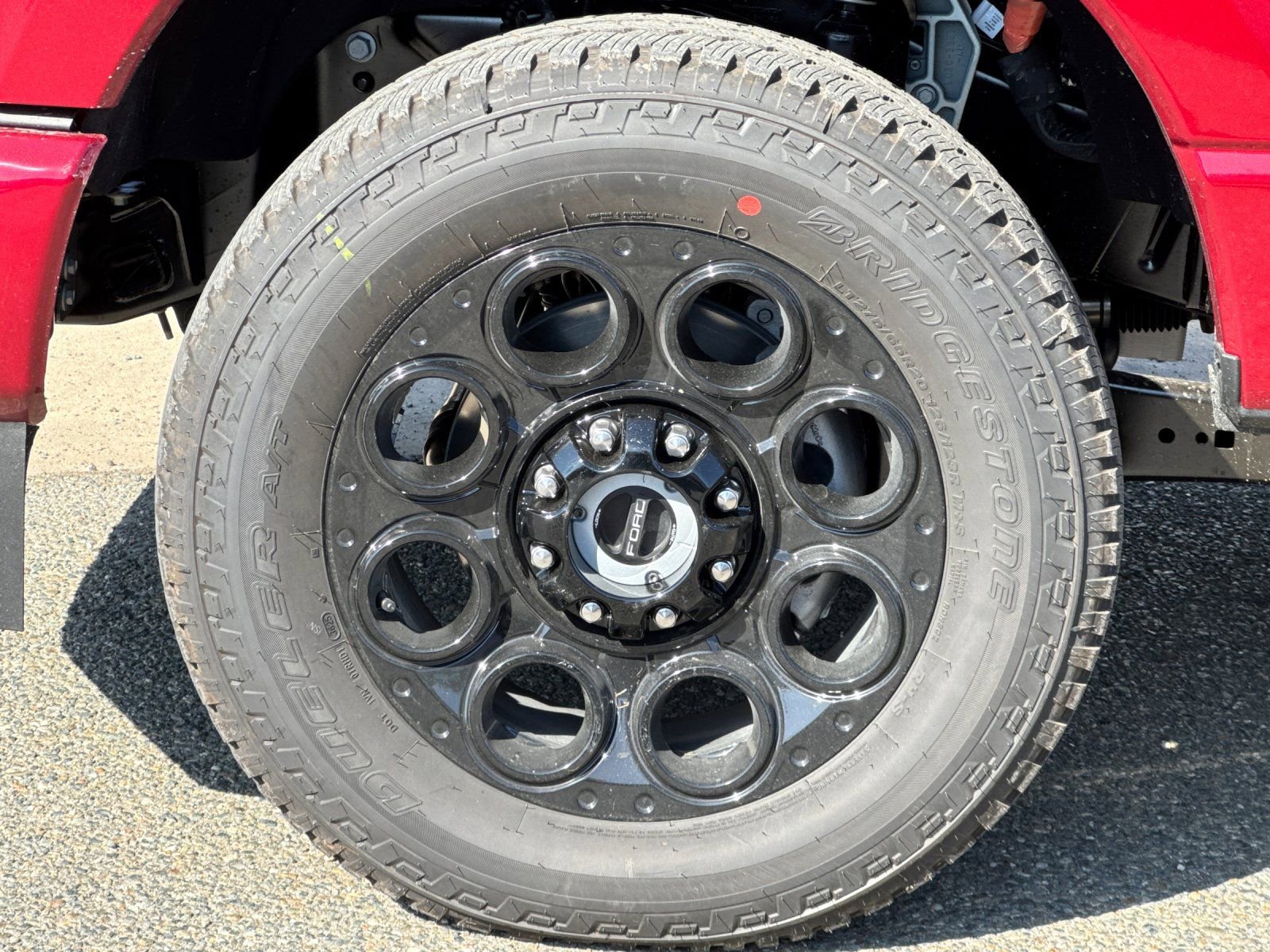 New 2026 Ford F250 Lariat w/ Black Appearance Package image 31