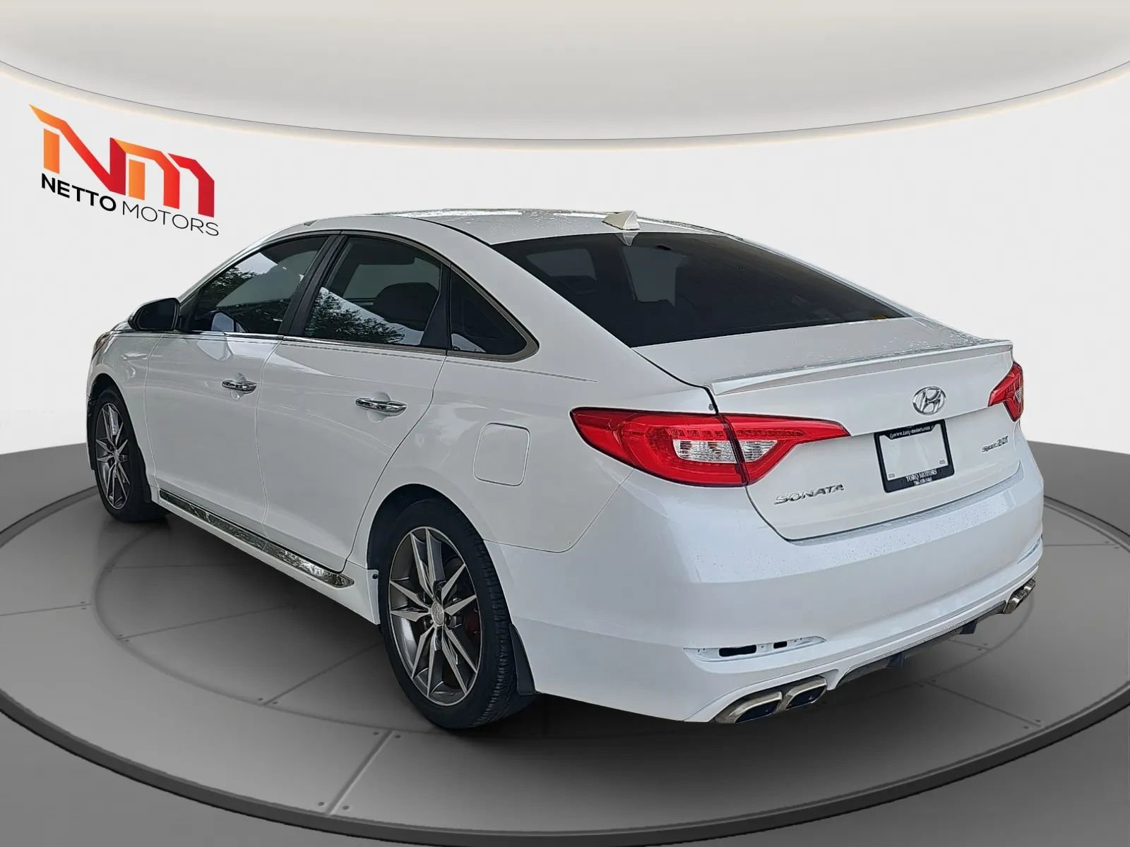 Used 2015 Hyundai Sonata Sport 2.0T image 3