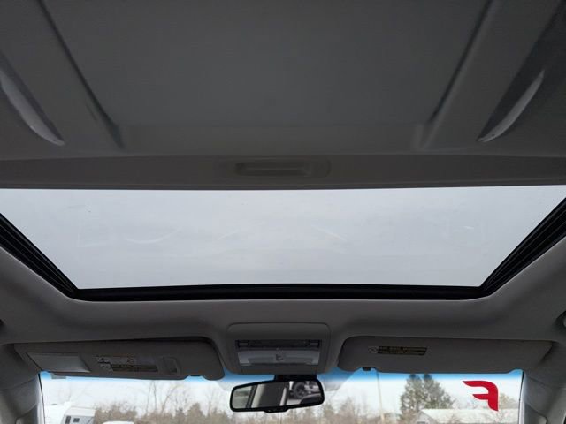 Used 2011 Lexus LX 570 570 w/ Luxury Pkg image 17