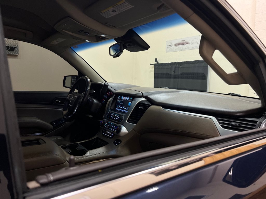 Used 2019 GMC Yukon SLT w/ Premium Edition RWD image 27