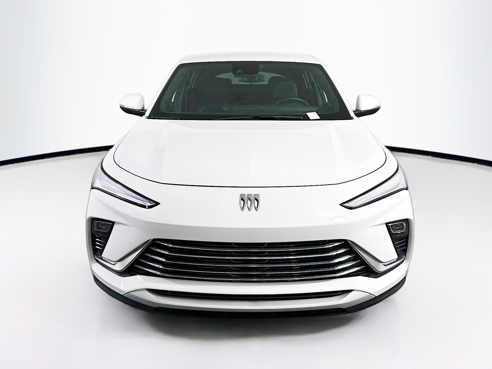 Used 2024 Buick Envista Preferred w/ Convenience I Package image 2