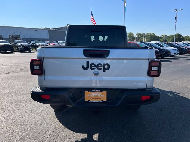 Certified 2024 Jeep Gladiator Sport AWD/4WD image 6