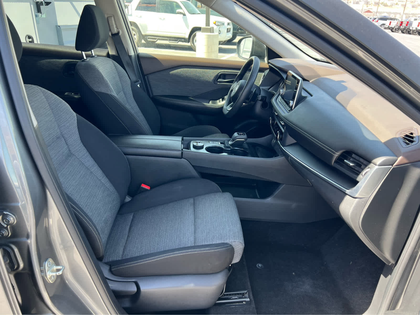 Used 2021 Nissan Rogue S image 16