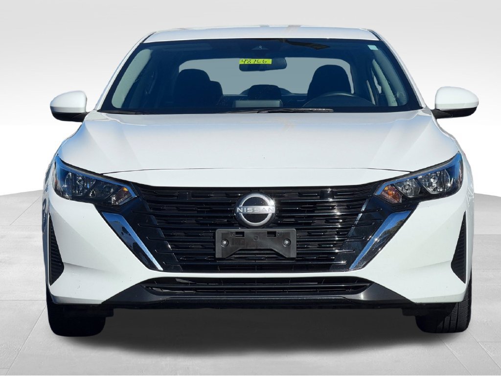 Used 2024 Nissan Sentra SV FWD image 2