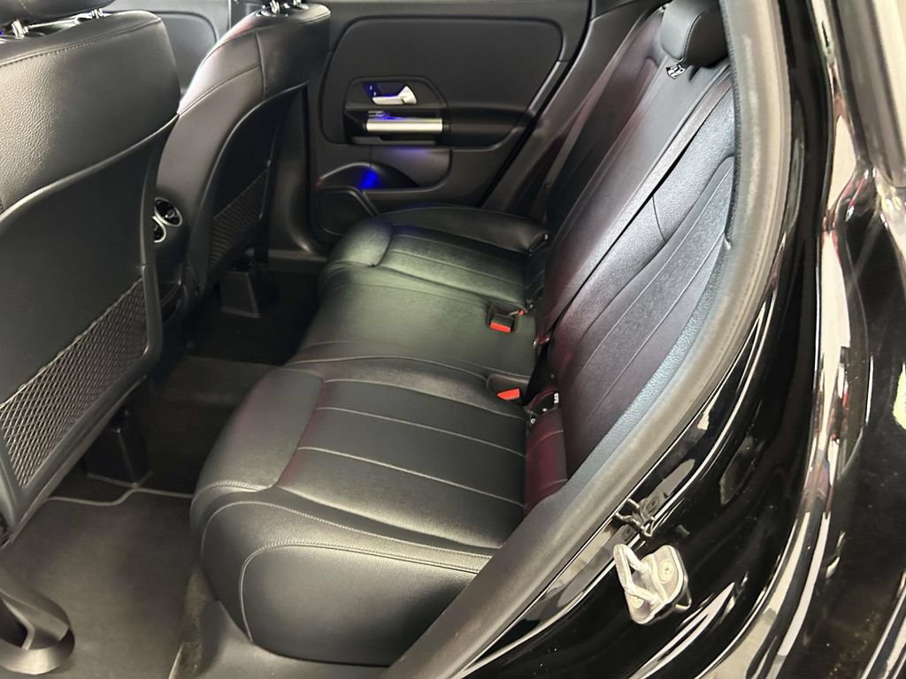 Used 2025 Mercedes-Benz GLA 250 4MATIC image 14