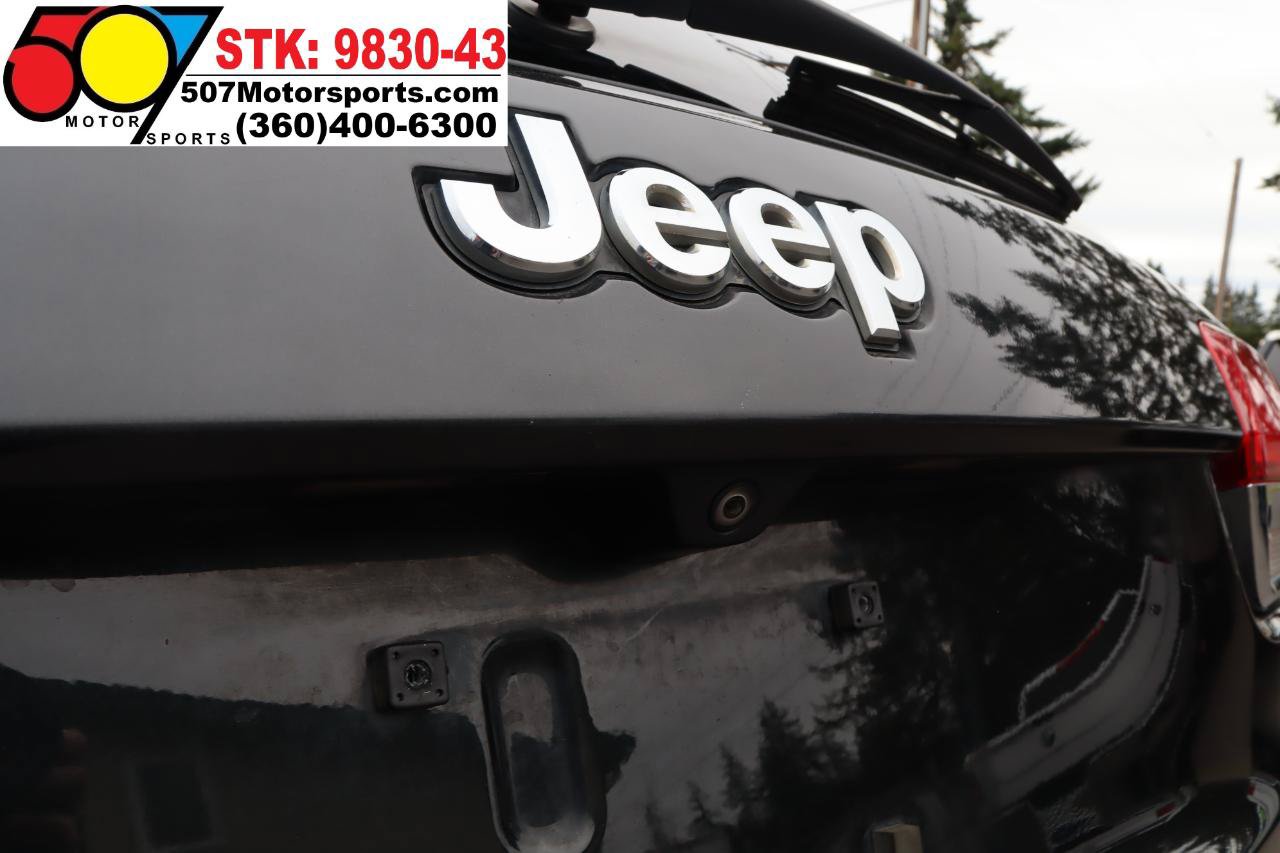 Used 2014 Jeep Grand Cherokee Laredo w/ 18" Wheel & 8.4" Radio Group AWD/4WD image 15