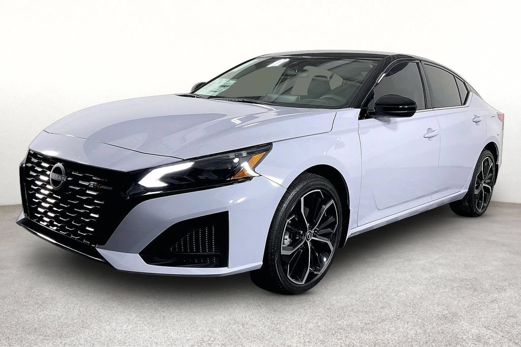 New 2026 Nissan Altima 2.5 SR AWD/4WD image 4