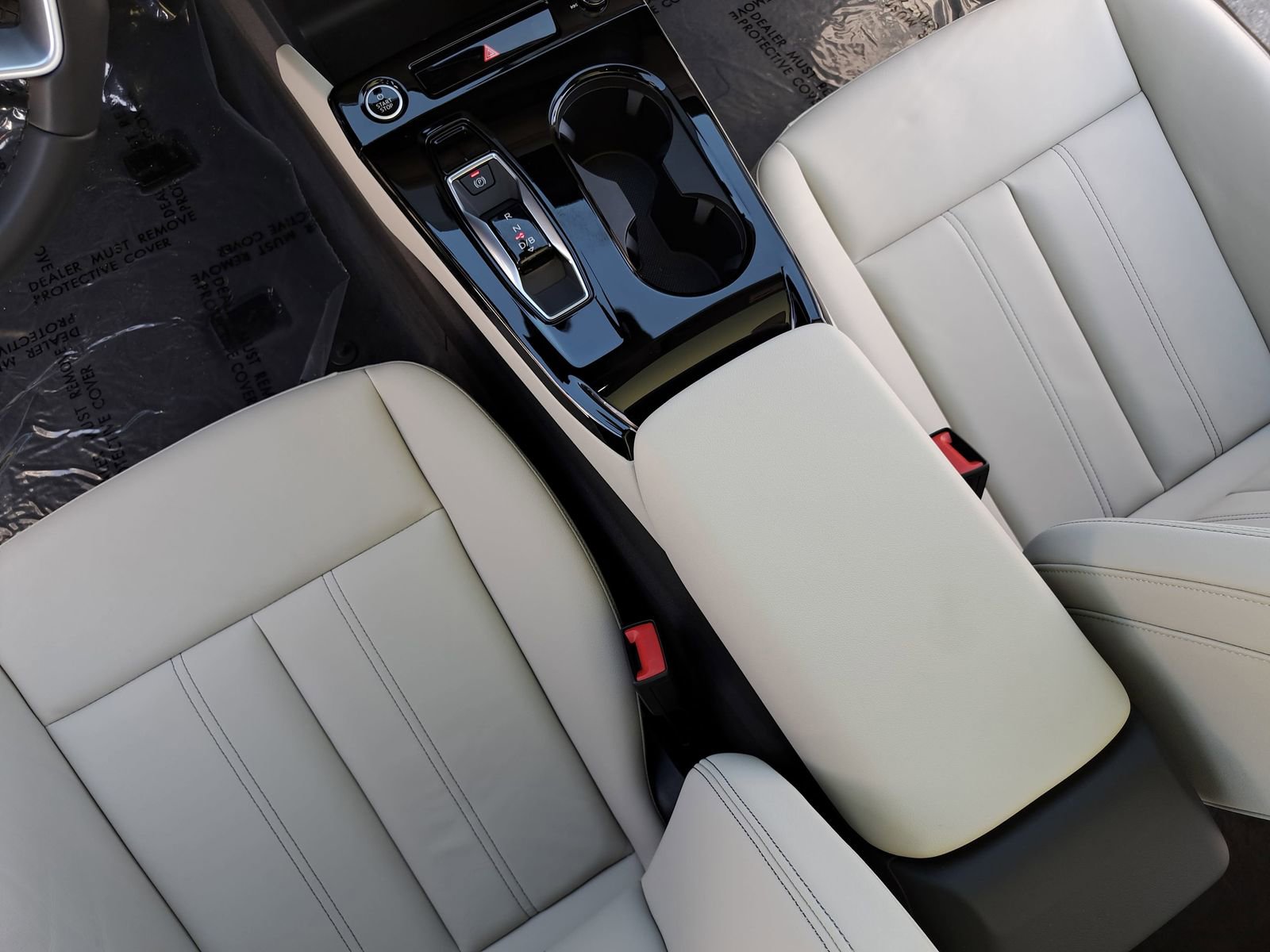 New 2025 Audi A6 e-tron Premium image 28