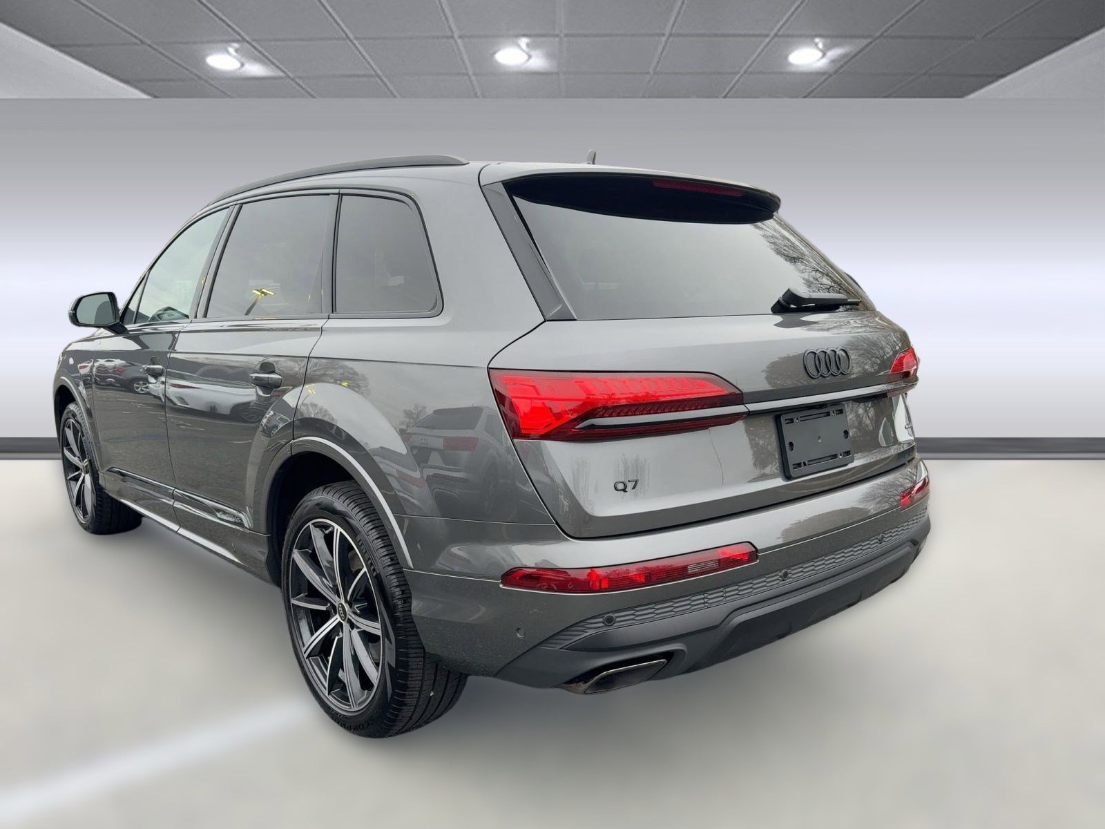 Used 2025 Audi Q7 2.0T Premium Plus w/ Premium Plus Package image 3