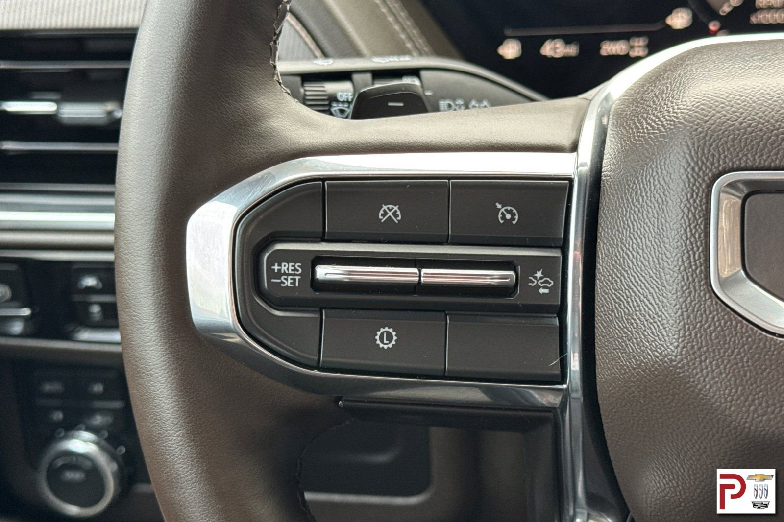 Certified 2025 GMC Yukon XL Elevation image 29