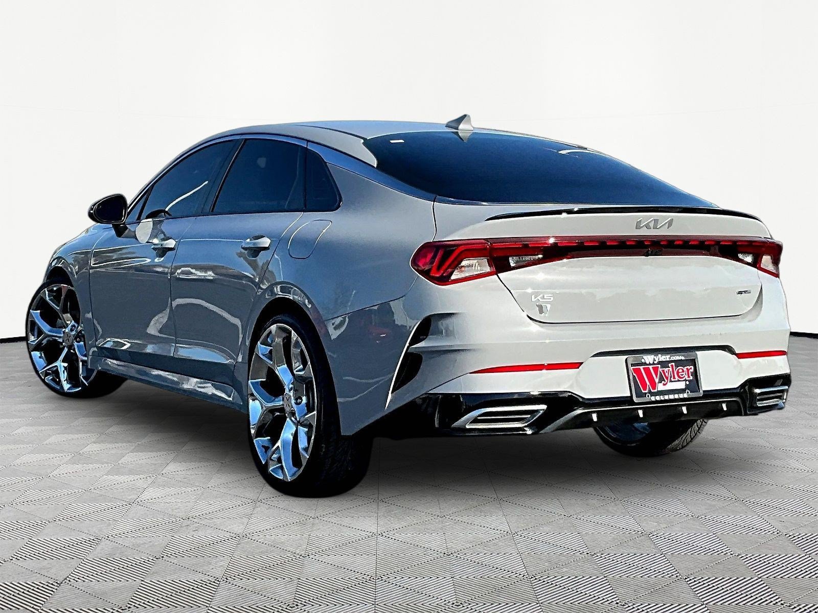Used 2023 Kia K5 GT-Line w/ GT-Line Premium Package FWD image 4