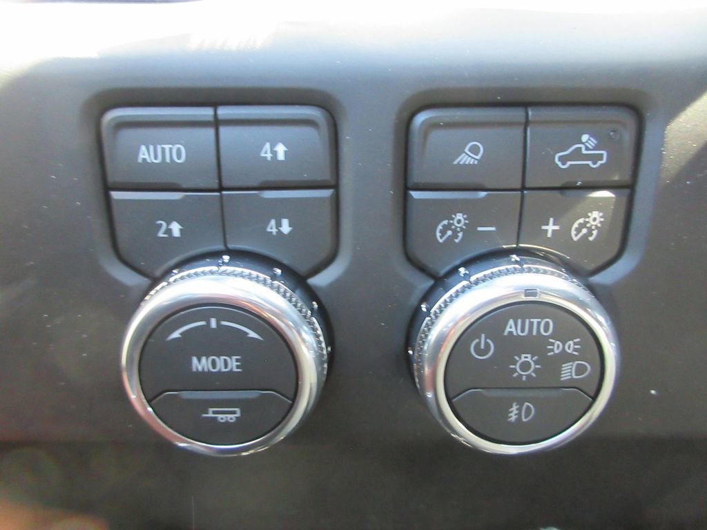 New 2026 GMC Sierra 2500 Denali Ultimate AWD/4WD image 18