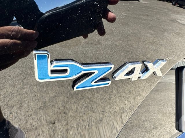 Used 2024 Toyota bZ4X FWD image 7