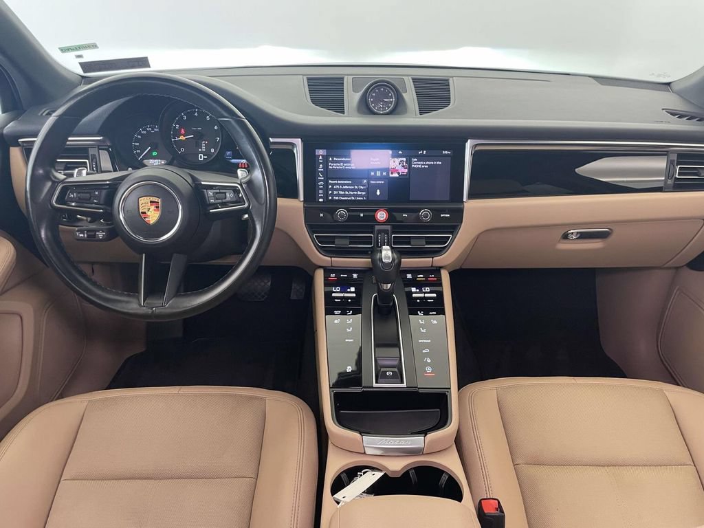 Certified 2023 Porsche Macan AWD/4WD image 25