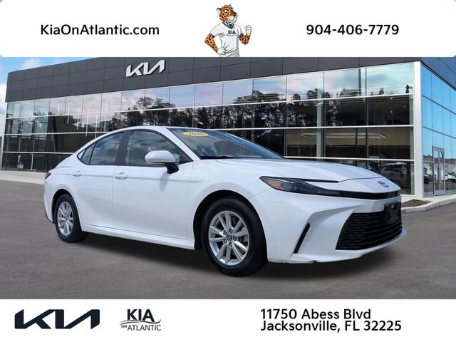 Used 2025 Toyota Camry LE FWD image 1