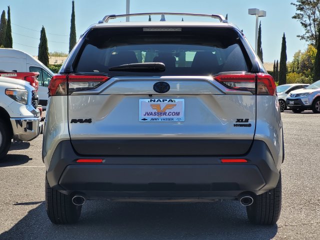 Certified 2023 Toyota RAV4 XLE w/ Convenience Package AWD/4WD image 7