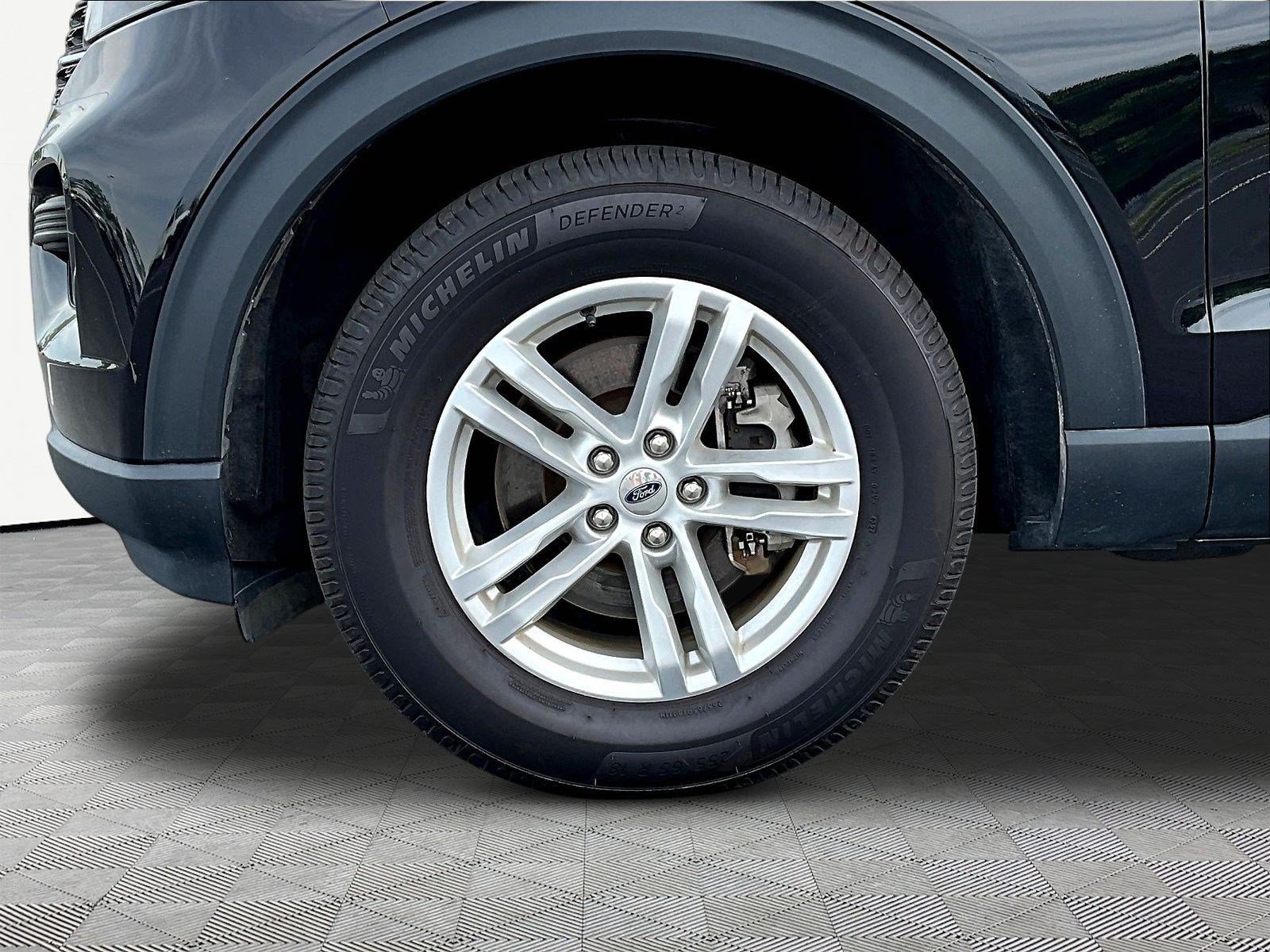 Used 2022 Ford Explorer XLT AWD/4WD image 33