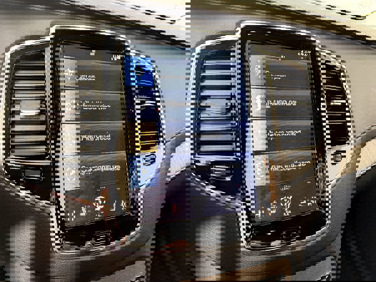 Used 2022 Volvo XC90 T6 Inscription w/ Advanced Package image 29