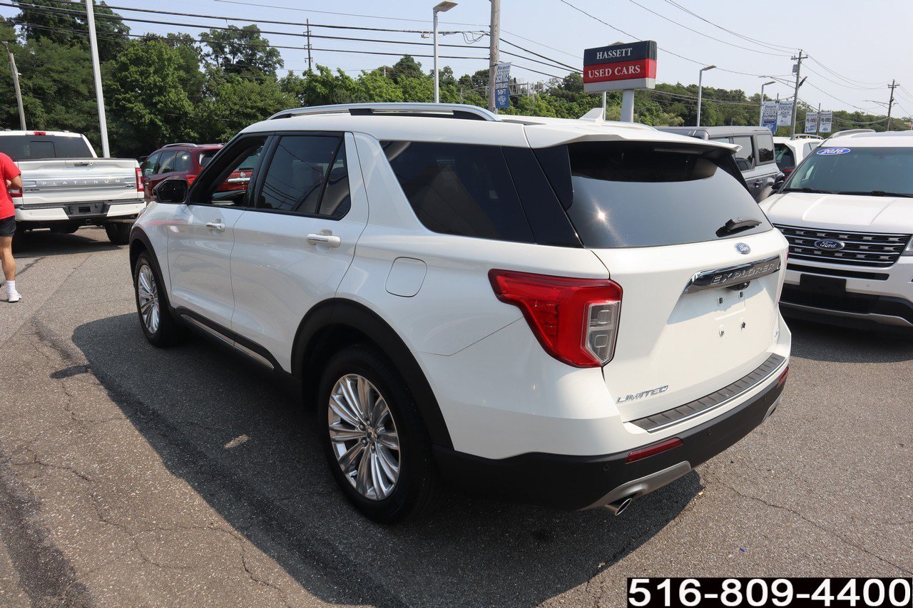 Used 2023 Ford Explorer Limited w/ Limited Technology Package AWD/4WD image 7