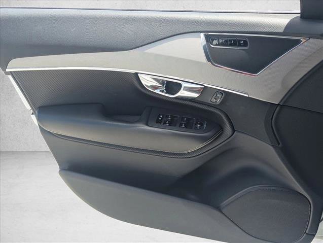 Used 2016 Volvo XC90 T6 R-Design w/ Vision Package image 9