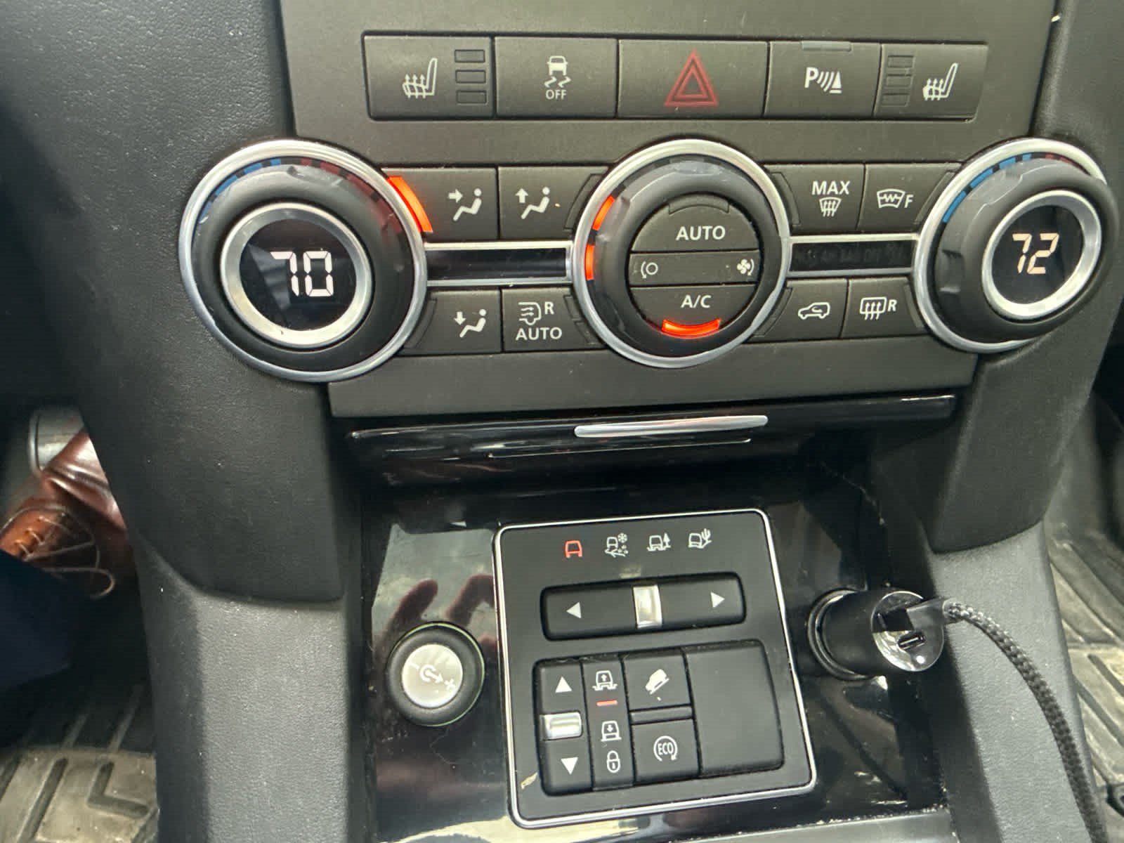 Used 2016 Land Rover LR4 HSE LUX AWD/4WD image 17