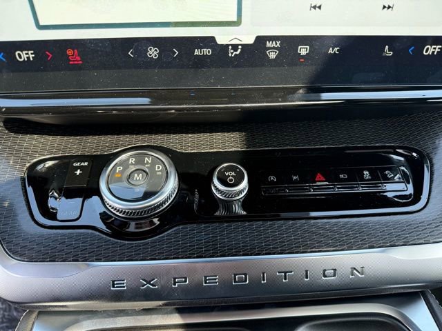 New 2026 Ford Expedition Max Platinum w/ Stealth Performance Package image 17