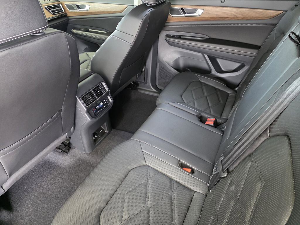 New 2026 Volkswagen Atlas SE image 18
