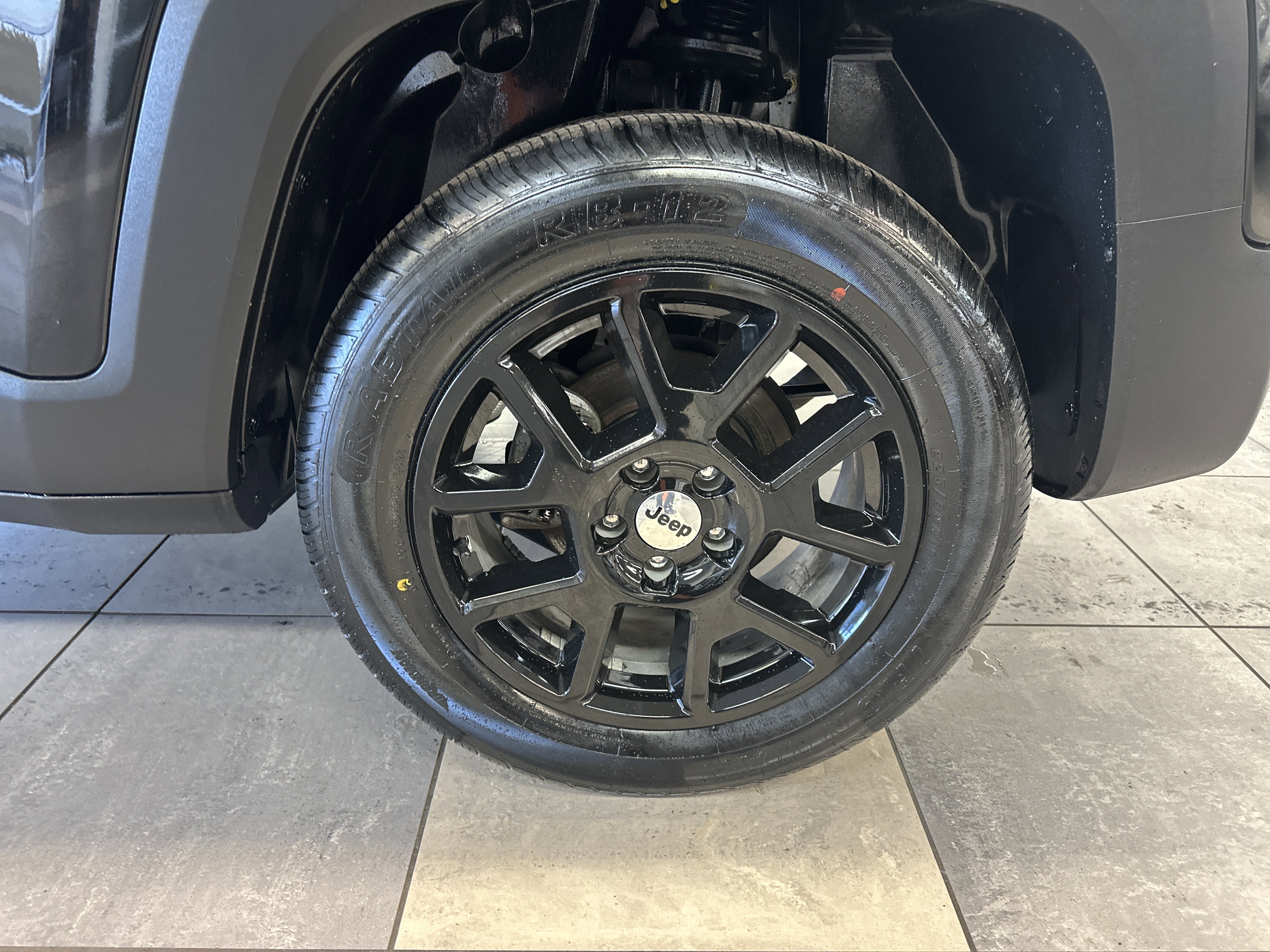 Used 2022 Jeep Renegade Latitude w/ Convenience Group image 7