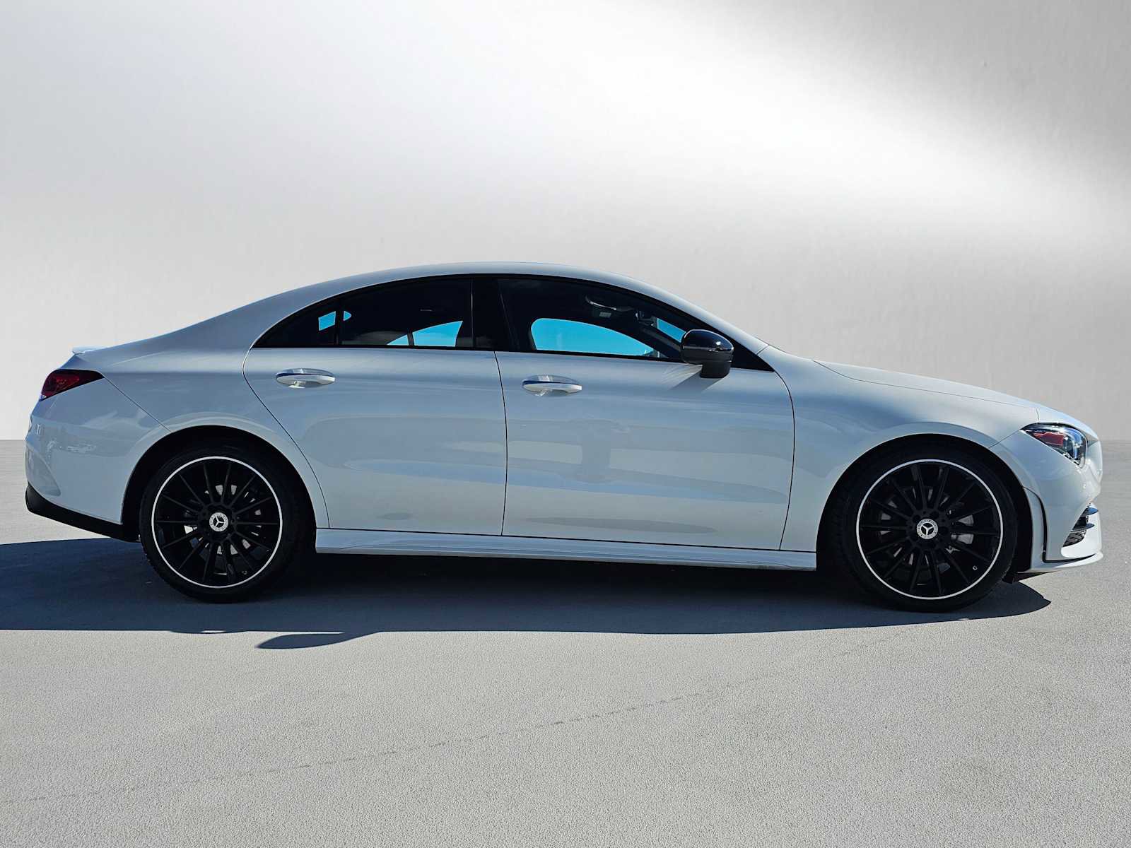 Used 2023 Mercedes-Benz CLA 250 image 2